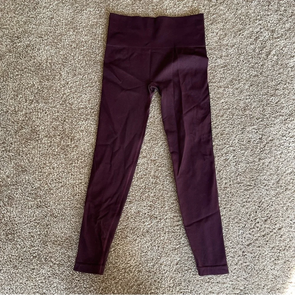SPANX•Look At Me Now Leggings•Jammy Plum•Size Small - Picture 3 of 7